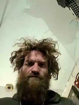 bearded cross online show from December 17, 2:23 pm