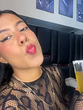 Snapshot of Kendra_C chatting on January 18, 4:05 am Kendra C online show from January 18, 4:05 am