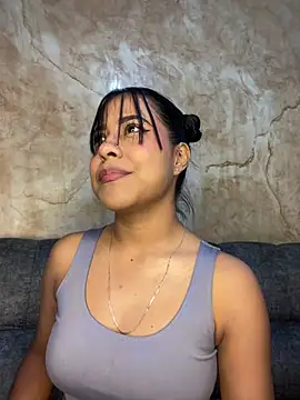 Snapshot of Kendra_C chatting on February 4, 1:44 am Kendra C online show from February 4, 1:44 am