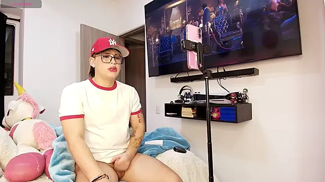 Snapshot of brunothompson3 chatting on July 23, 1:41 am brunothompson3 online show from July 23, 1:41 am