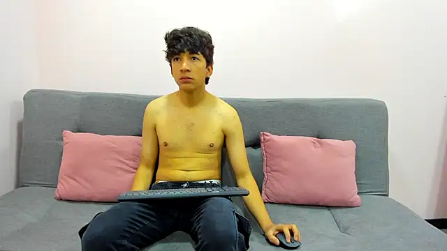 Snapshot of Desire_Ecstasy chatting on September 11, 1:33 pm Desire Ecstasy online show from September 11, 1:33 pm