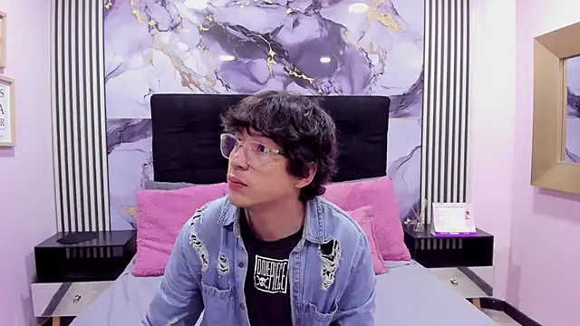 Desire Ecstasy online show from December 2, 1:05 pm