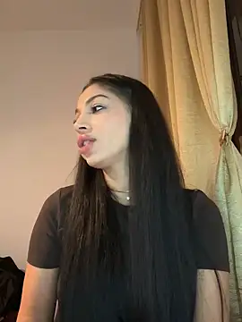 Bella Vixen  online show from October 15, 7:03 pm