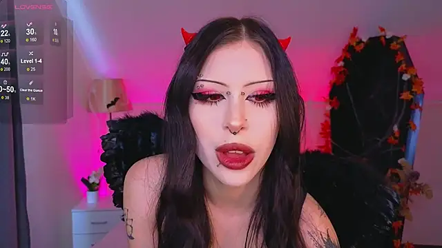 venomeowww   online show from October 25, 3:47 am