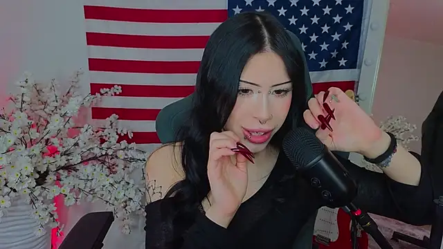 venomeowww   online show from March 6, 4:09 am