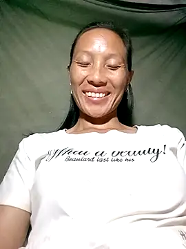 Lisa pusy online show from October 12, 12:15 pm