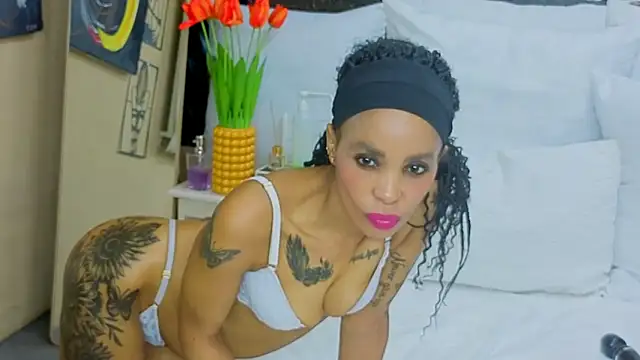 CaramelNatashaxx online show from October 21, 7:20 am