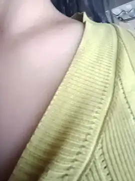 Snapshot of may__45 chatting on October 12, 3:27 am may 45 online show from October 12, 3:27 am