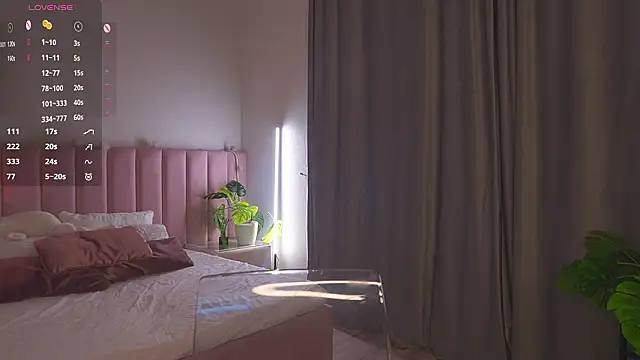 ShinyBarbie online show from March 10, 6:29 am