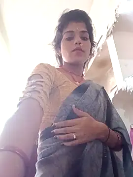 Snapshot of Rachna_Love chatting on September 13, 3:17 am Rachna Love online show from September 13, 3:17 am