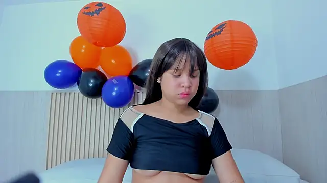 Snapshot of alena_brown_ chatting on November 1, 1:29 am alena brown online show from November 1, 1:29 am