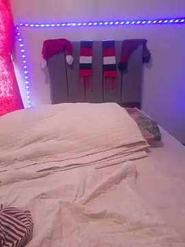 Vickysweeeettt online show from December 14, 6:56 pm