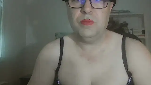 Snapshot of nataliacd chatting on September 17, 2:08 pm nataliacd online show from September 17, 2:08 pm