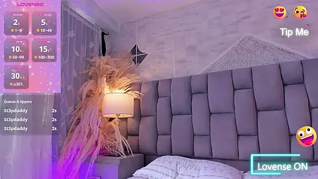 Snapshot of PauliinaBelle_ chatting on July 28, 6:20 pm PauliinaBelle online show from July 28, 6:20 pm