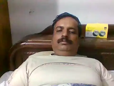 vardh033 online show from October 29, 2:14 am