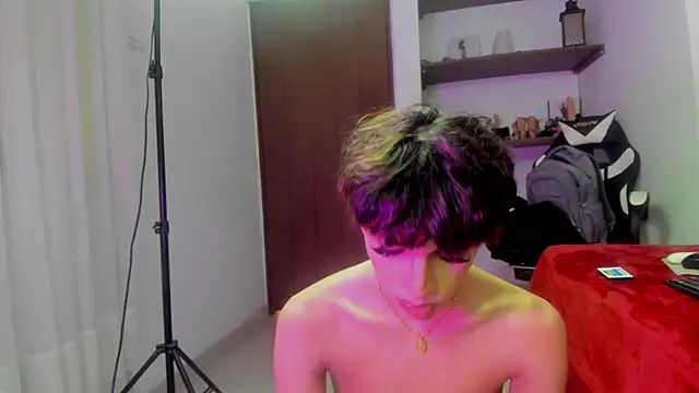 lightboy0 online show from September 25, 4:43 pm
