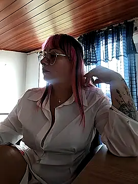 sexxx mia online show from September 17, 5:03 pm