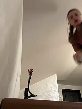 Snapshot of ladywithbigass chatting on November 17, 5:57 am ladywithbigass online show from November 17, 5:57 am