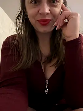 Snapshot of ladywithbigass chatting on November 19, 5:51 am ladywithbigass online show from November 19, 5:51 am