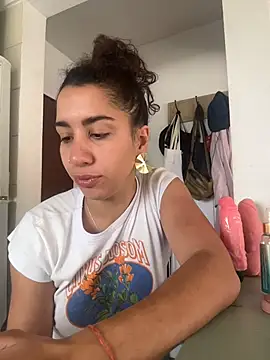 Souphicherry online show from March 6, 5:53 pm