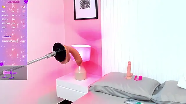 lauren stone  online show from November 25, 7:25 pm