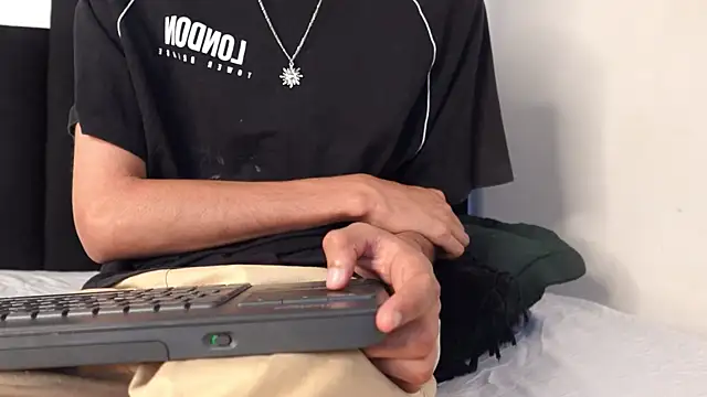 alexmark  online show from February 18, 1:18 pm