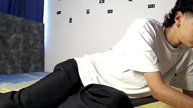 alexmark  online show from April 16, 5:03 pm