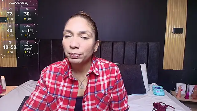 Snapshot of SexyRachel_ chatting on October 6, 12:02 pm SexyRachel online show from October 6, 12:02 pm