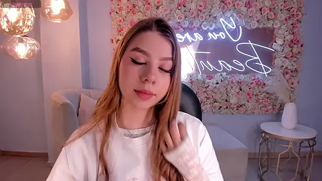 TiffannySins online show from March 27, 4:18 am