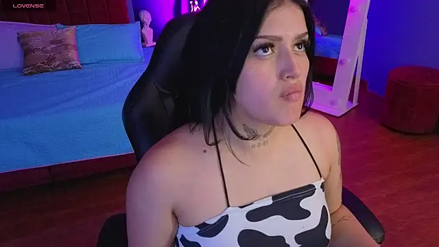 Snapshot of sari_belle chatting on February 24, 8:40 pm sari belle online show from February 24, 8:40 pm