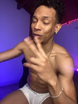 RickKrong  online show from November 14, 6:23 am