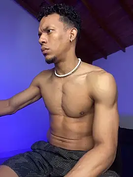 RickKrong  online show from November 14, 6:50 pm