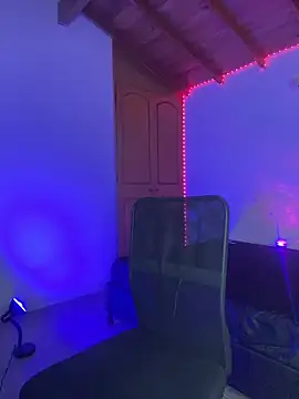 RickKrong  online show from November 18, 5:56 am