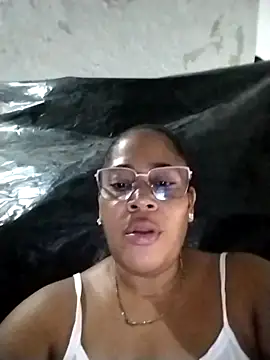 Snapshot of Big_ass_submissive chatting on September 20, 6:03 am Big ass submissive online show from September 20, 6:03 am