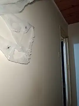 A maddy online show from October 31, 2:23 am