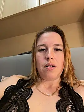 amberrose094 online show from February 13, 8:38 pm