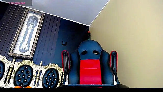 Snapshot of Natasha_clifford chatting on December 3, 7:23 pm Natasha clifford online show from December 3, 7:23 pm