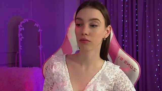 VeronicaVances online show from March 3, 6:41 am