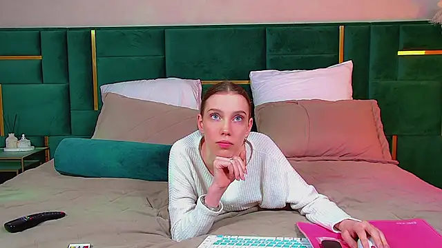 VeronicaVances online show from May 28, 8:06 pm