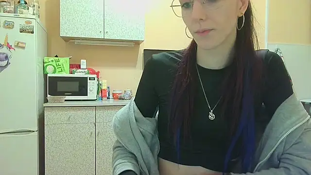 Lucy Divine online show from October 1, 3:18 pm