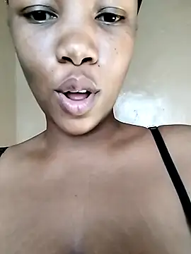 Snapshot of AZURUchan7 chatting on September 12, 8:36 am AZURUchan7 online show from September 12, 8:36 am