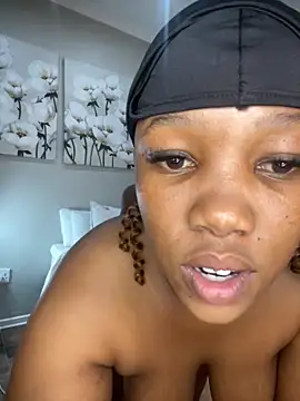 Snapshot of AZURUchan7 chatting on October 30, 9:22 am AZURUchan7 online show from October 30, 9:22 am