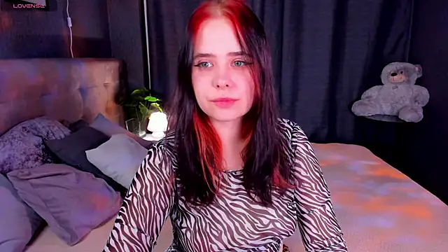 Alis Platt online show from October 8, 1:03 am