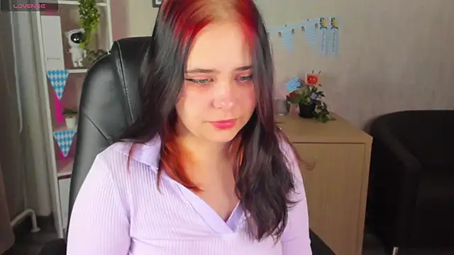 Alis Platt online show from October 14, 1:17 am