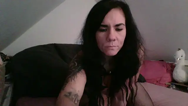 Snapshot of Blackariel chatting on October 24, 3:19 pm Blackariel online show from October 24, 3:19 pm