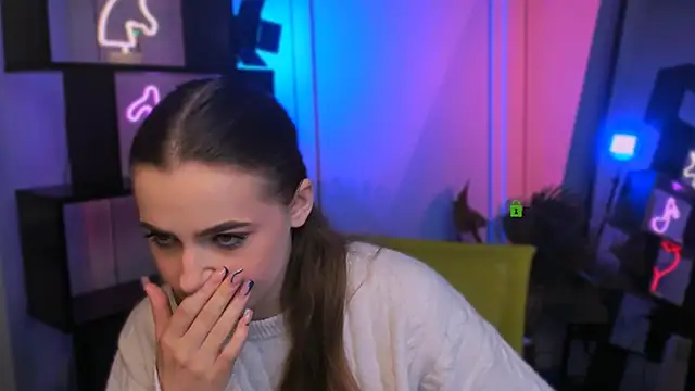 aria moo online show from December 3, 5:59 am