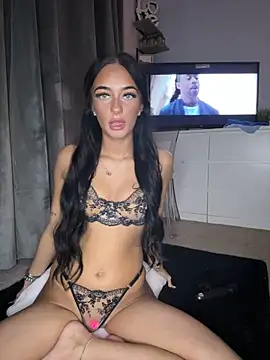 Spicy-Rosie20 online show from February 12, 8:15 pm