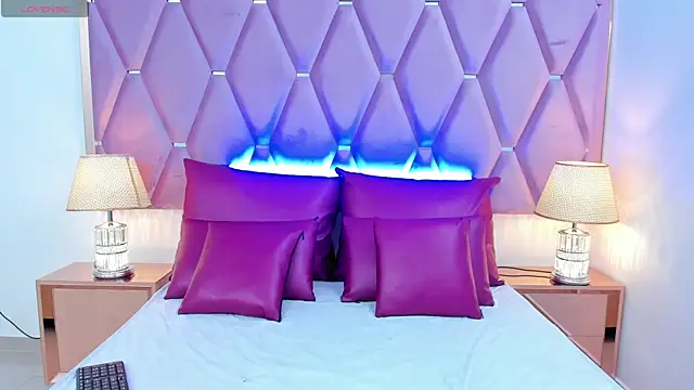 MaskedGirl  online show from November 5, 12:16 pm