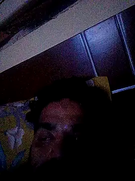 Snapshot of shadab1267 chatting on October 11, 12:54 am shadab1267 online show from October 11, 12:54 am