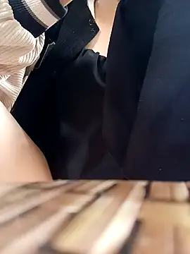 Snapshot of Ficity chatting on October 28, 2:04 am Ficity online show from October 28, 2:04 am